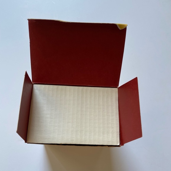 Ciara Velvet Dusting Powder by Charles Revson 6oz (new with box) - Picture 4 of 13